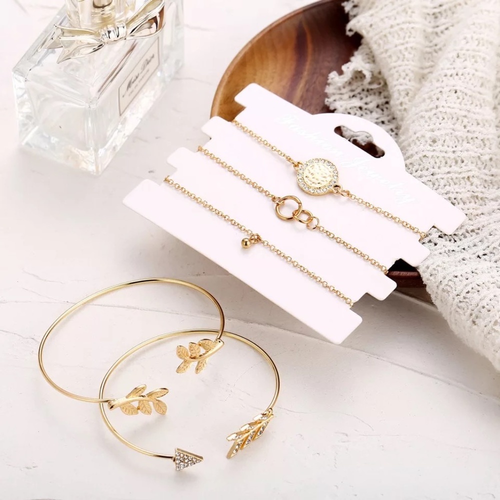 5 Piece Arrow Leaf Gold Bracelet Set - Picture 3 of 7